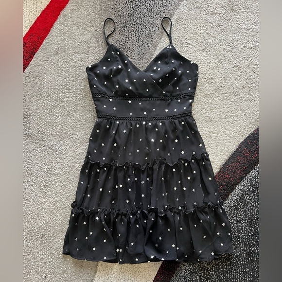 Francesca’s Trixxi Black Metallic Star Print Mini Slip Dress - Picture 1 of 3